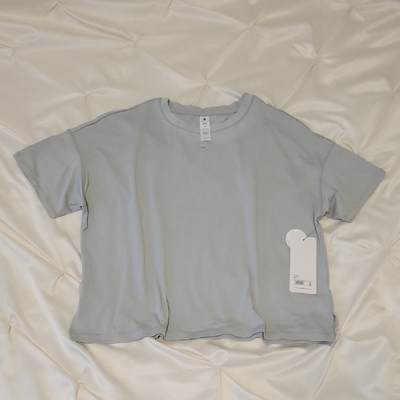 Yogalicious Tops - Yogalicious Soft Gray Short Sleeve Tee